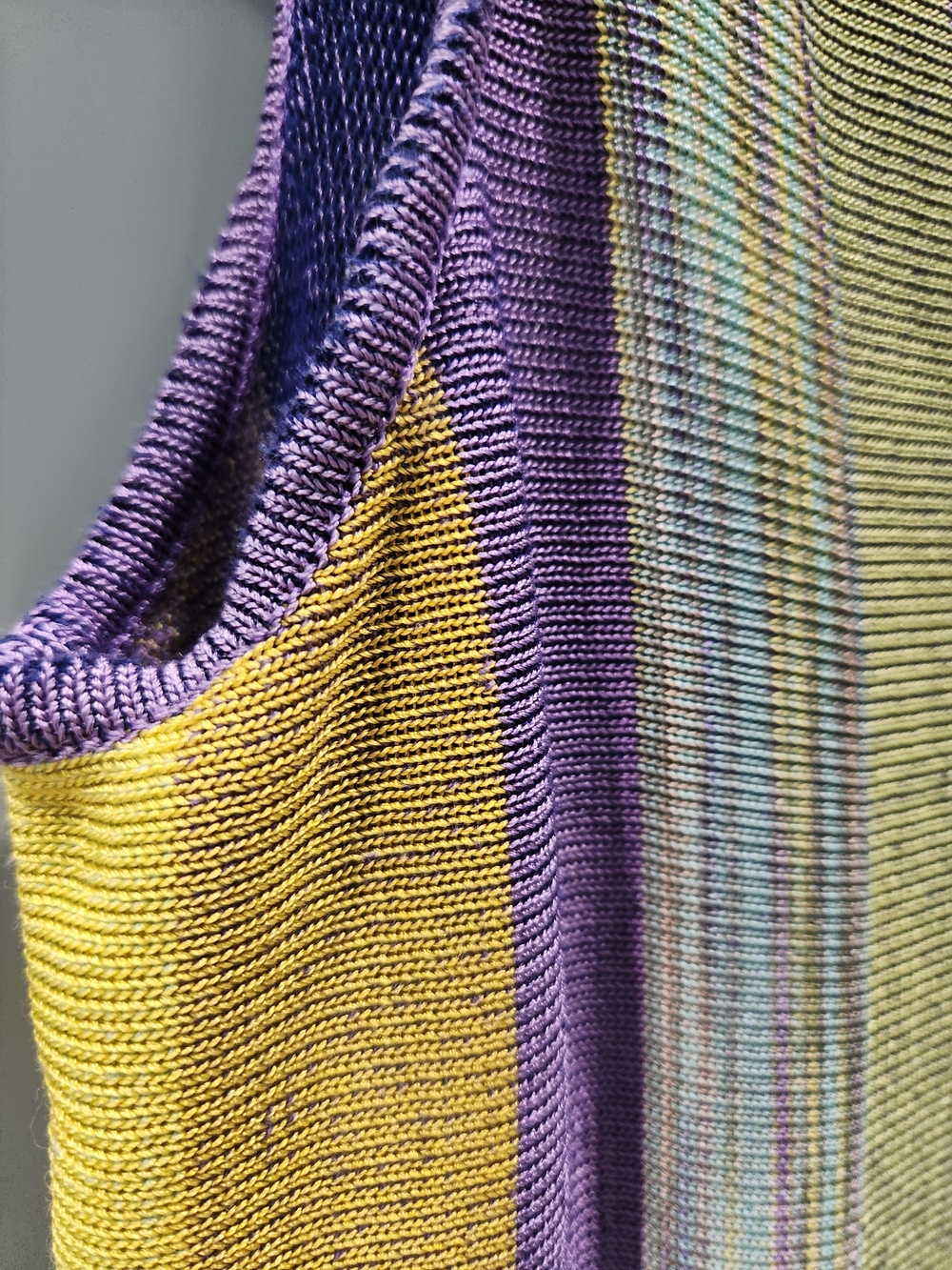 Vintage 2004 Missoni Striped V-Neck Knit Tank in Purple and Yellow - Picture 4 of 4